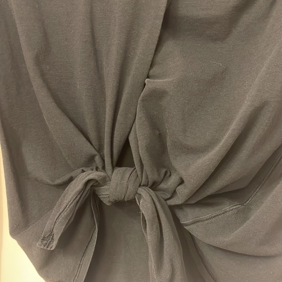 LULULEMON black tie up long sleeve - Picture 2 of 5